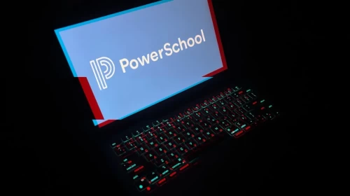 Estudante dos EUA concorda em se declarar culpado de ataque hacker que afetou dezenas de milhões de estudantes